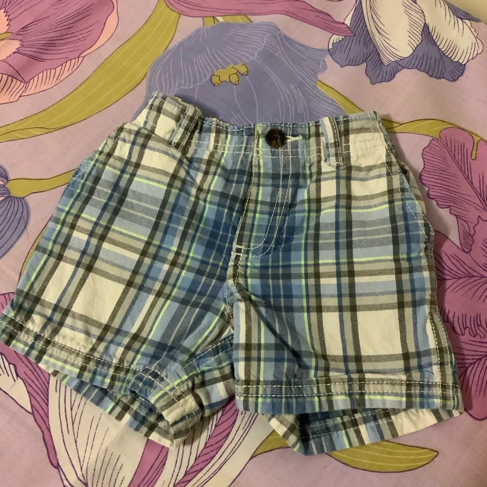 EUC Toddler Boy Lot 6 Pz 3 sets shorts & Tees Carter’s 18M